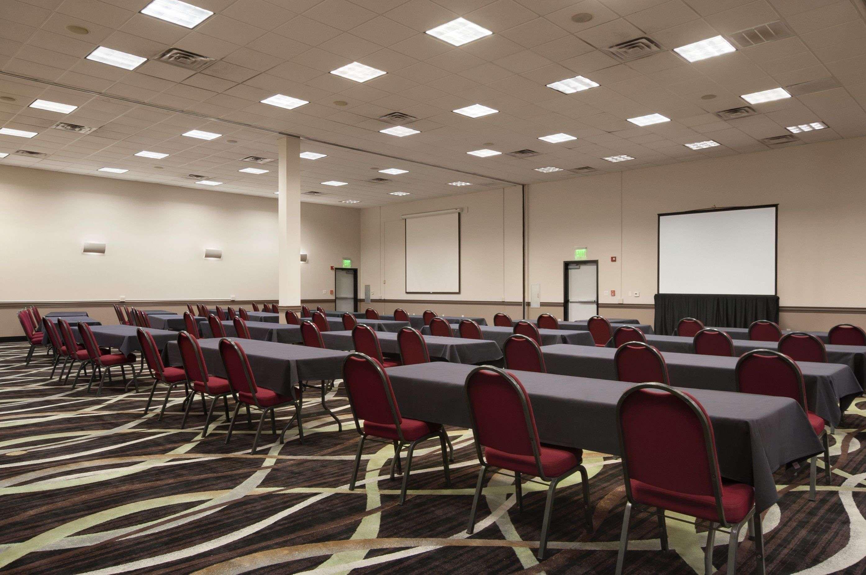 Wingate By Wyndham And Williamson Conference Center Hotel Round Rock Exterior photo